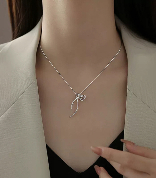 【la déesse】No.509・Necklace ラデュースカラコン