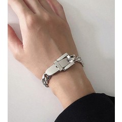 【la déesse】No.441・Bracelet ラデュースカラコン